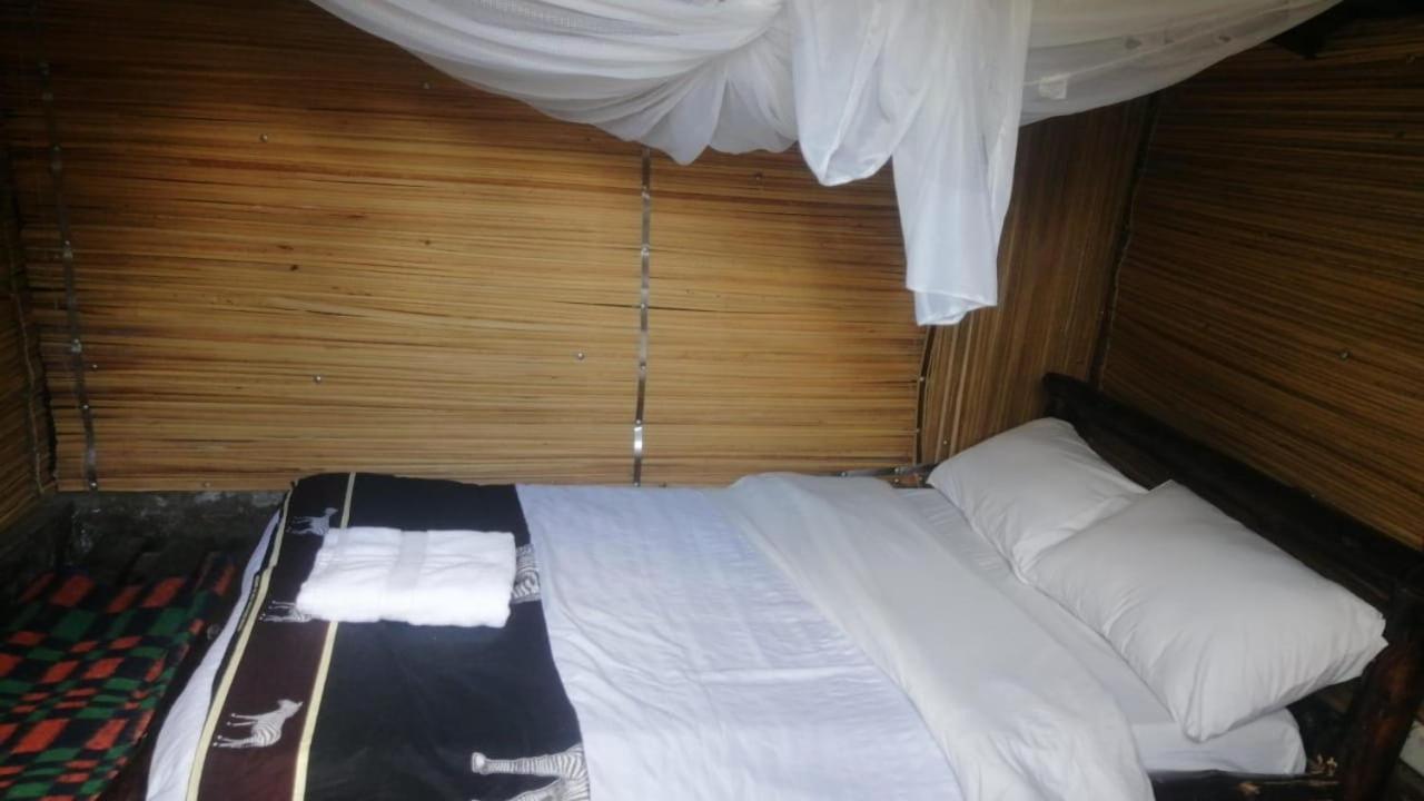 Lillypond Camp Hotell Elmenteita Exteriör bild